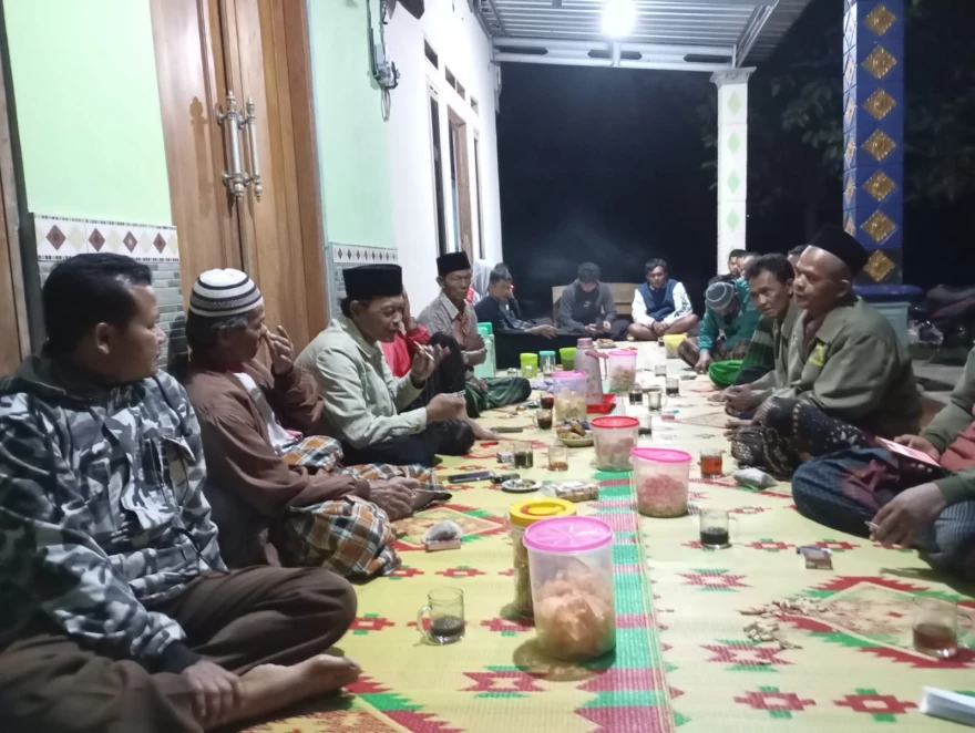 Tirakatan Warga RW 5 Karangnongko, Cengklik, dan Pentur: Doa Bersama Jelang Pengeboran Sumur Dalam